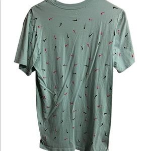 Nike T-shirt